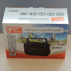 Přenosné rádio FM/AM goSAT GS-M10 s digi laděním a budíkem